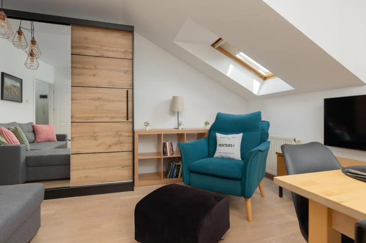 Warsaw Family Apartment With 3 Bedrooms & Ac Near Metro Stoklosy By Renters