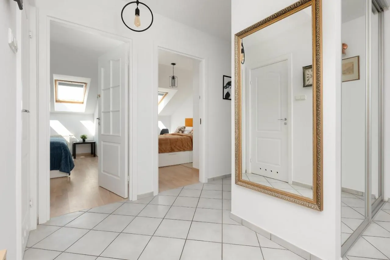 Warsaw Family Apartment With 3 Bedrooms & Ac Near Metro Stoklosy By Renters